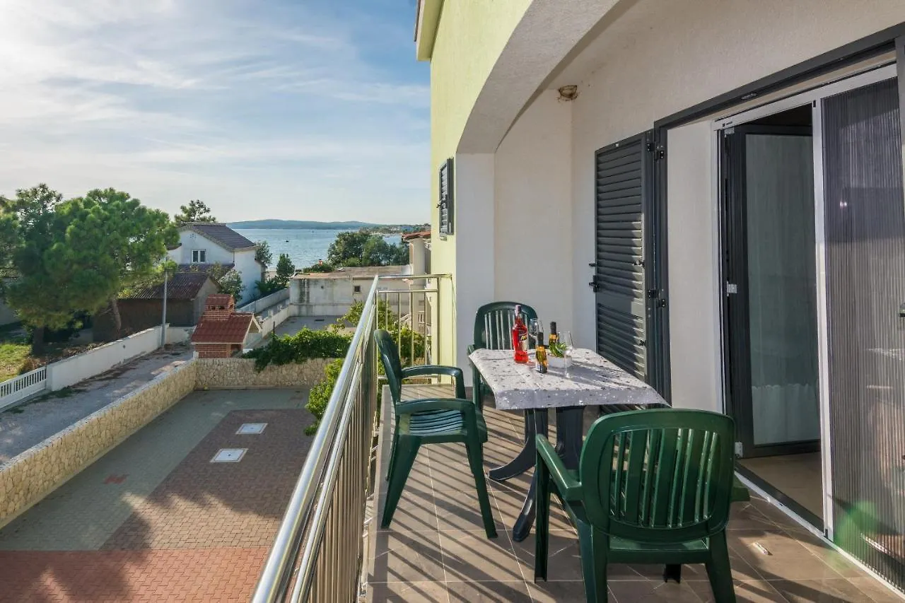 Apartments By The Sea Vir - 18515